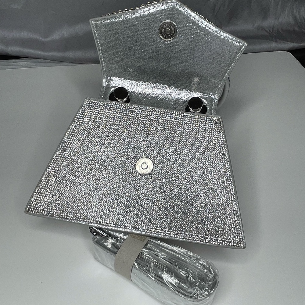 Diamond Rhinestones Handbag - Picture 3 of 8